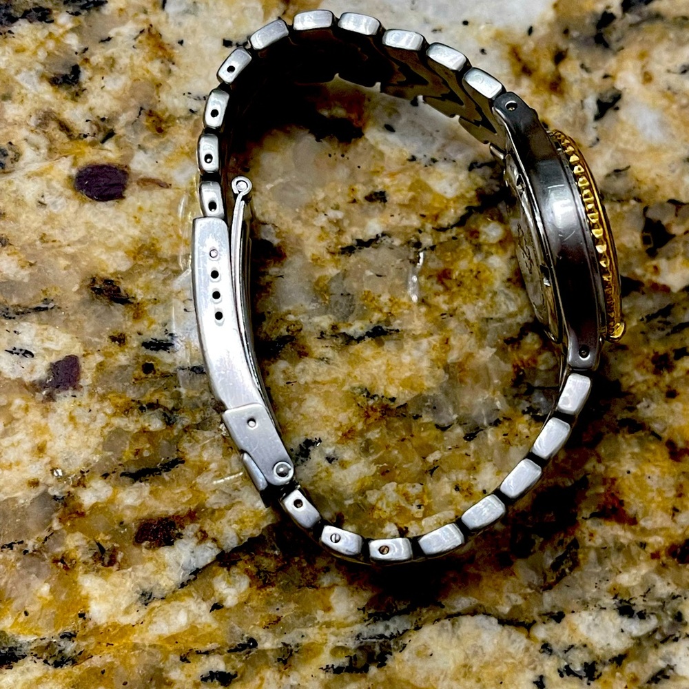Bulova Watch - Picture 3 of 5